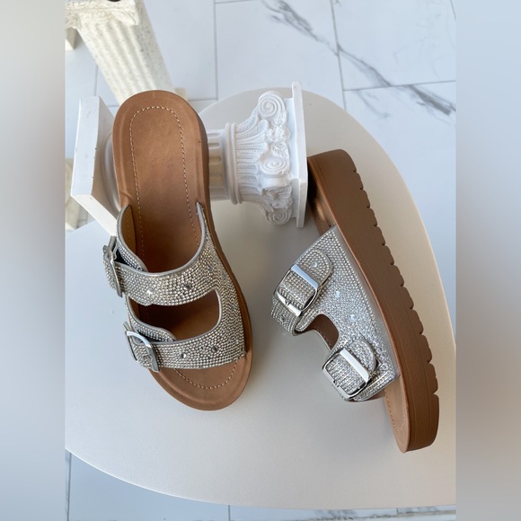 Silver sandals - Picture 2 of 4